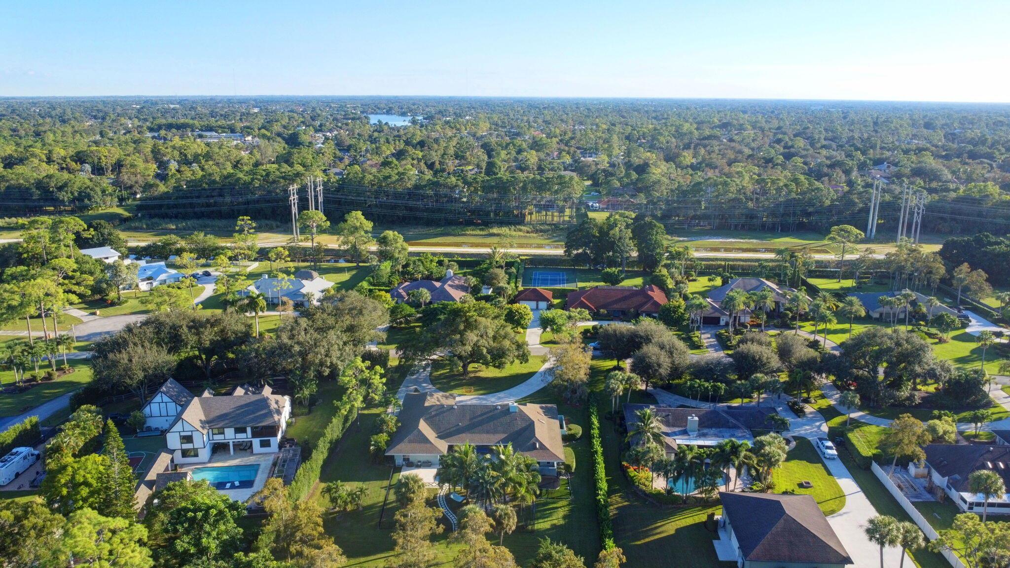 PINEWOOD OF WELLINGTON - Residential