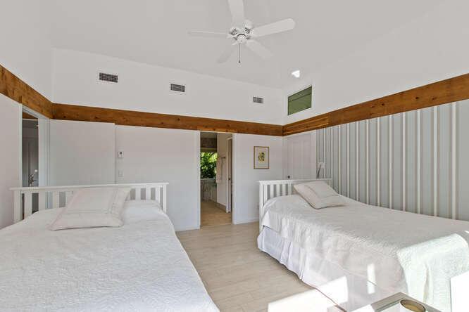 GOLF AND TENNIS VILLAGE P - Residential