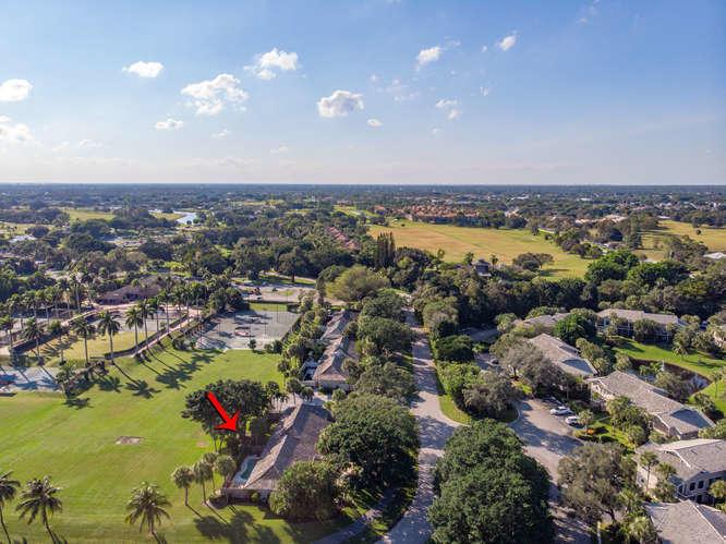 GOLF AND TENNIS VILLAGE P - Residential