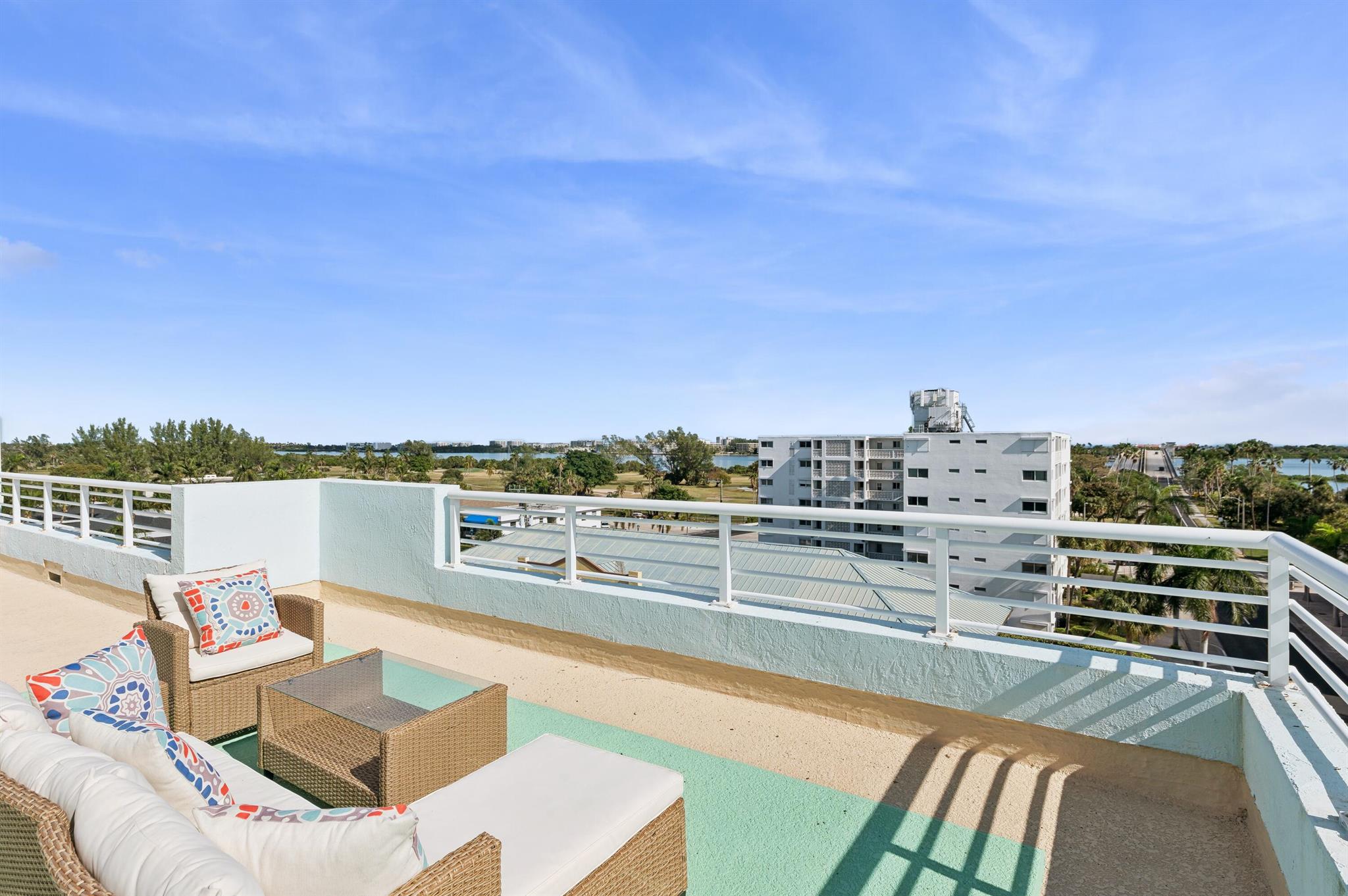 LAKE AVENUE LOFTS CONDO - Residential
