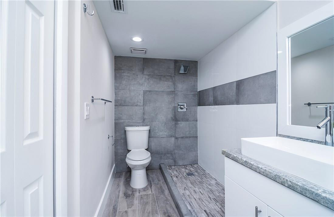 Racquet Club - Residential