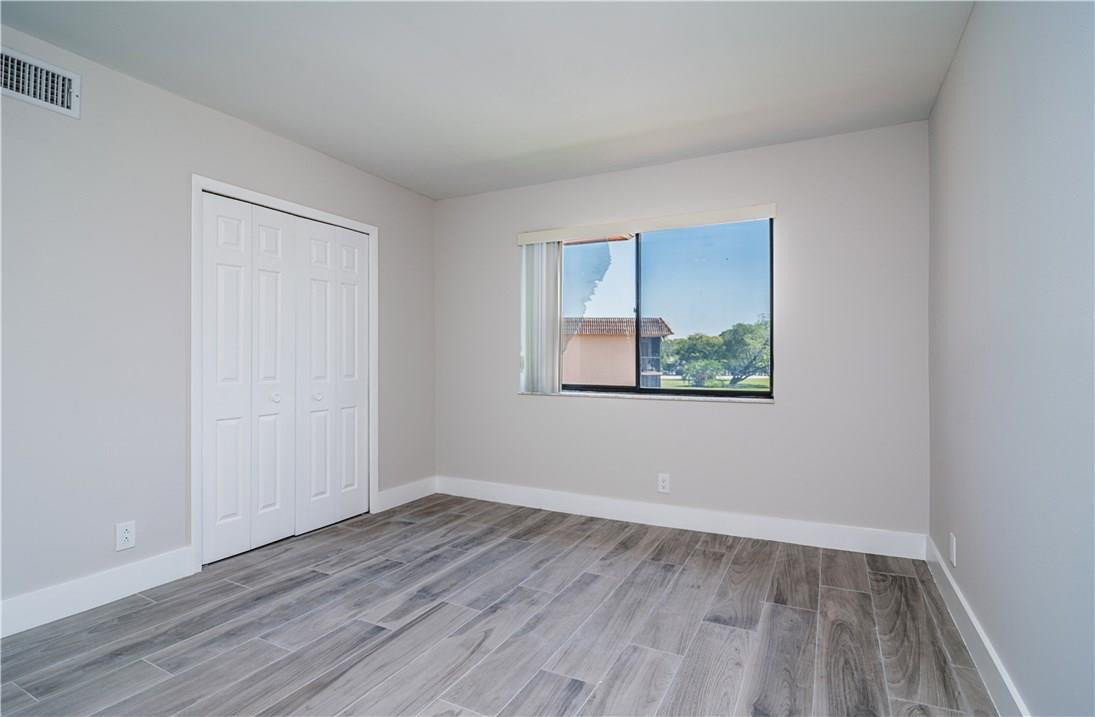 Racquet Club - Residential