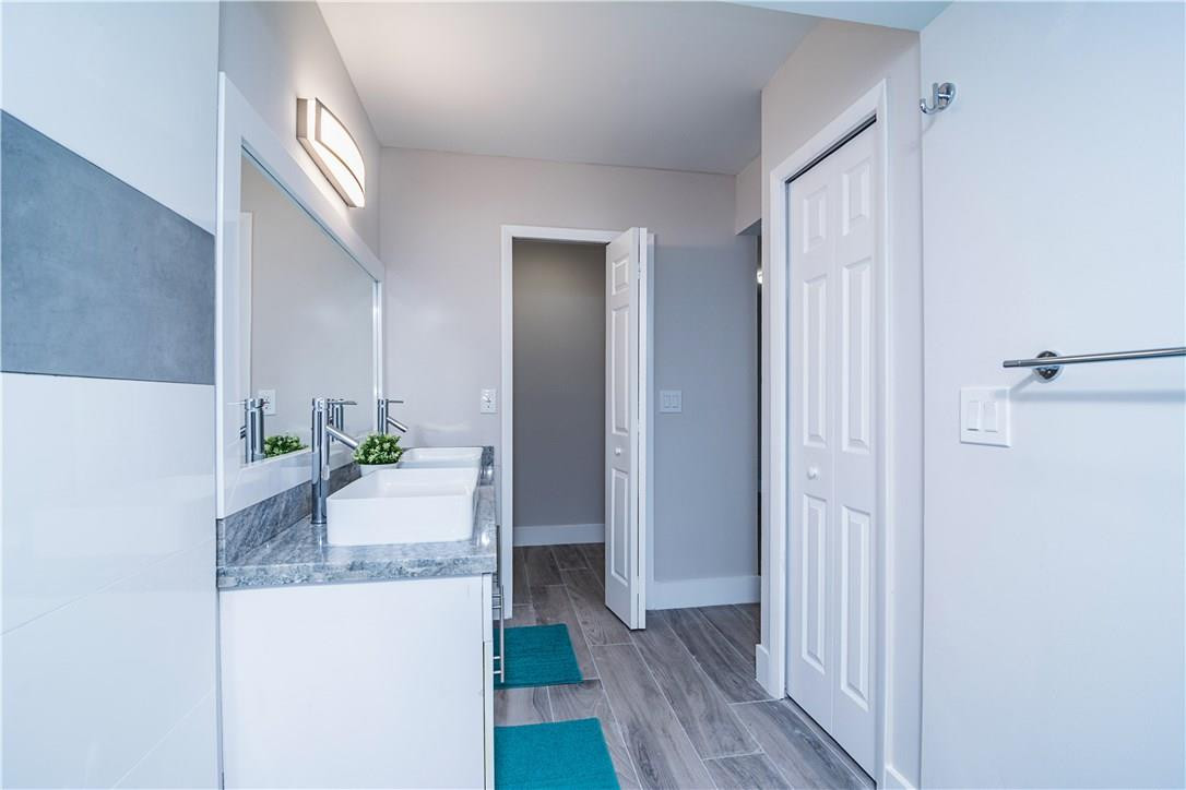 Racquet Club - Residential