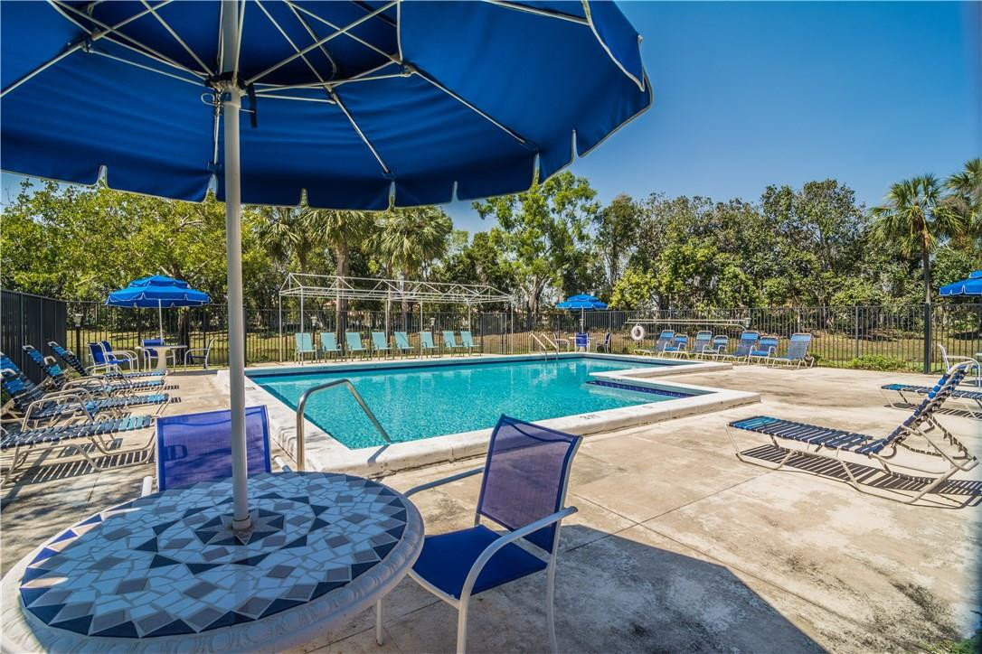 Racquet Club - Residential