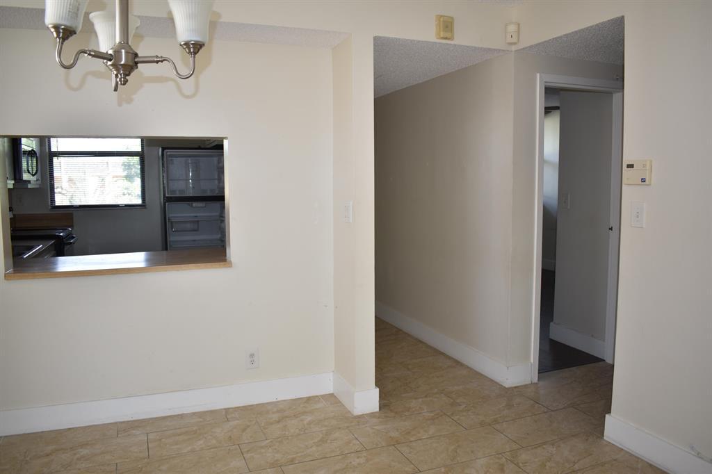 GREENGLADES CONDO IV - Residential