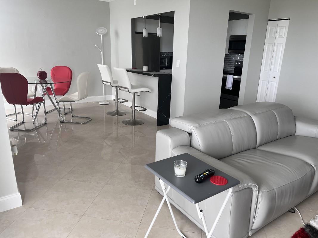 Beautiful updated property in the heart of Aventura. A must see.