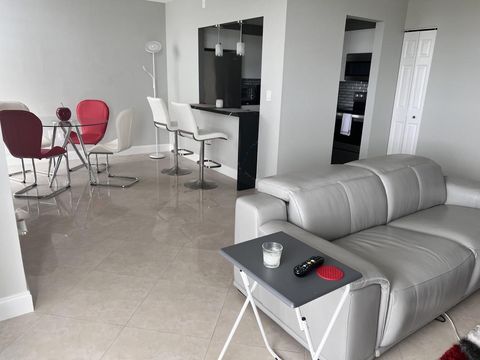 3625 N Country Club Dr 601 Miami FL 33180