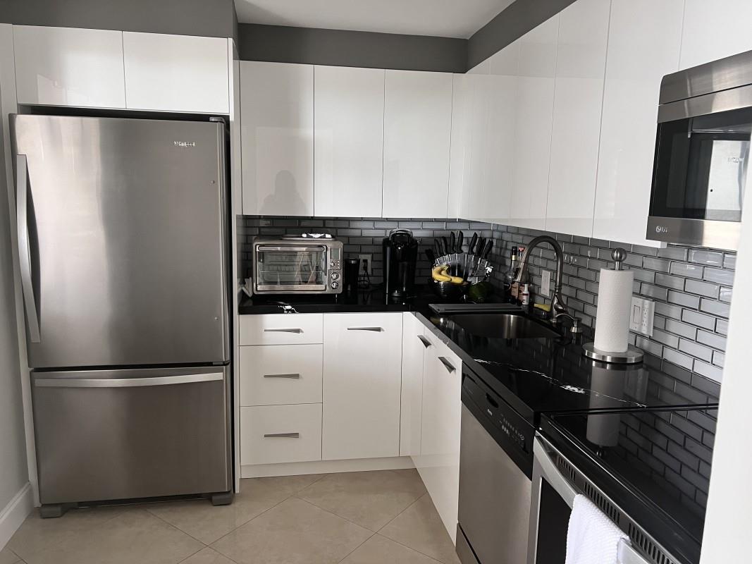 3625 N Country Club Dr 601