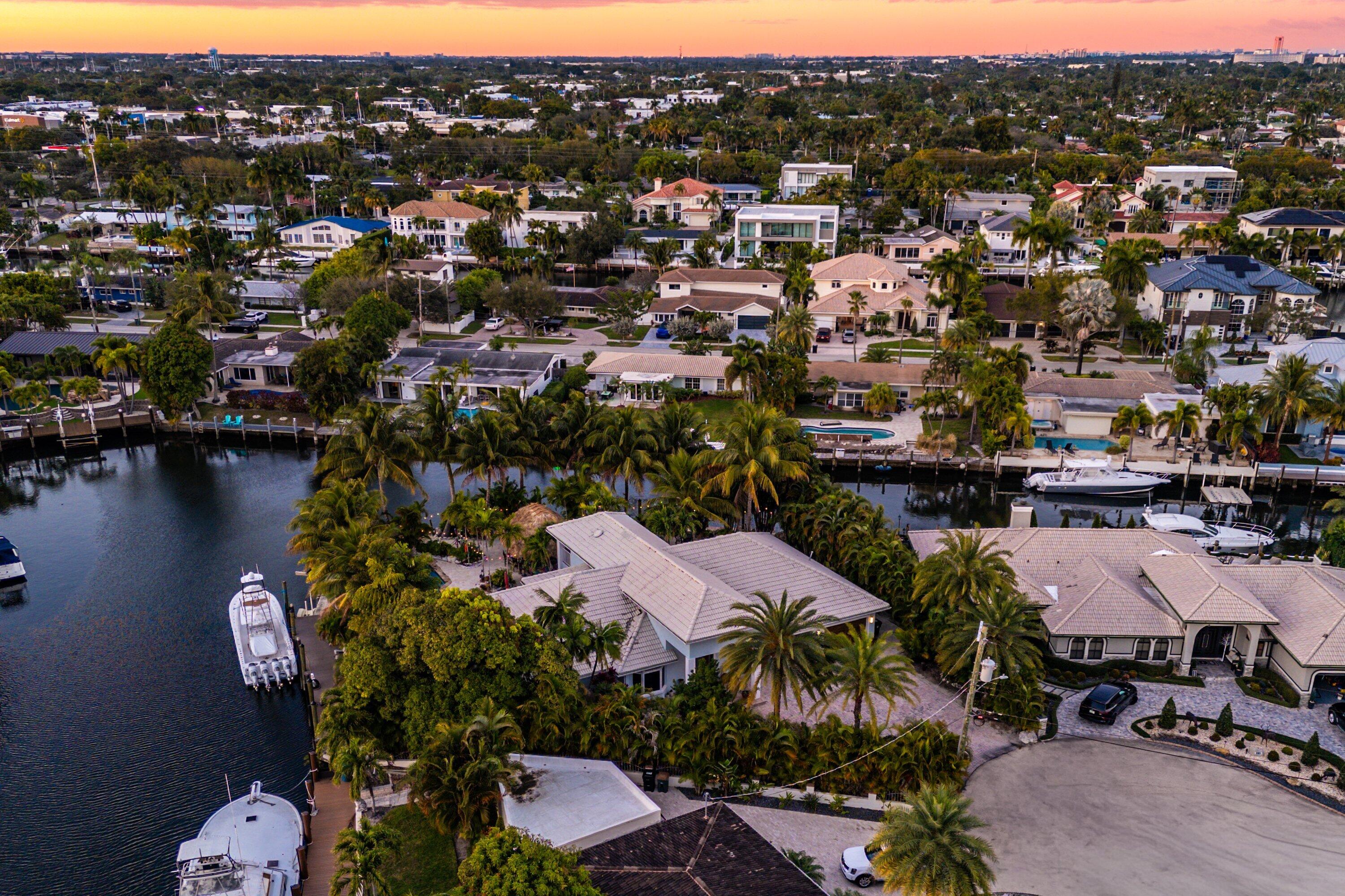 CORAL KEY VILLAS 5TH SEC - Residential