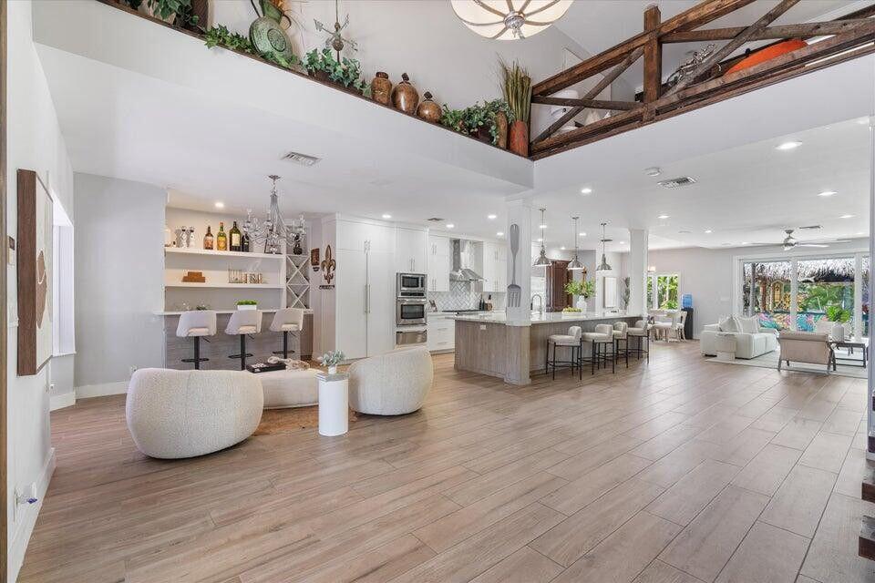 CORAL KEY VILLAS 5TH SEC - Residential