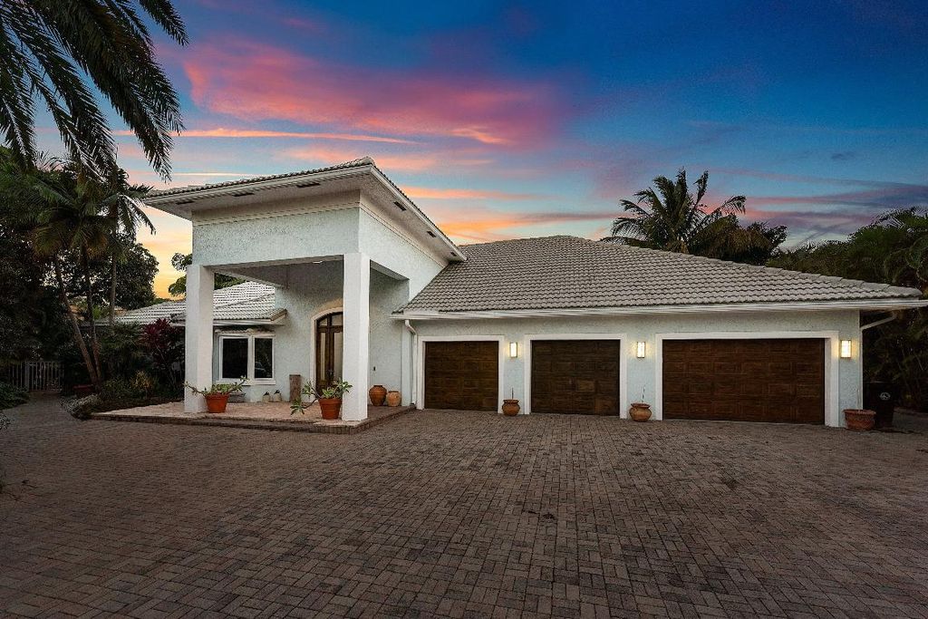 Photo of 2311 NE 47th Street, Lighthouse Point, FL 33064 (MLS # R11158907)