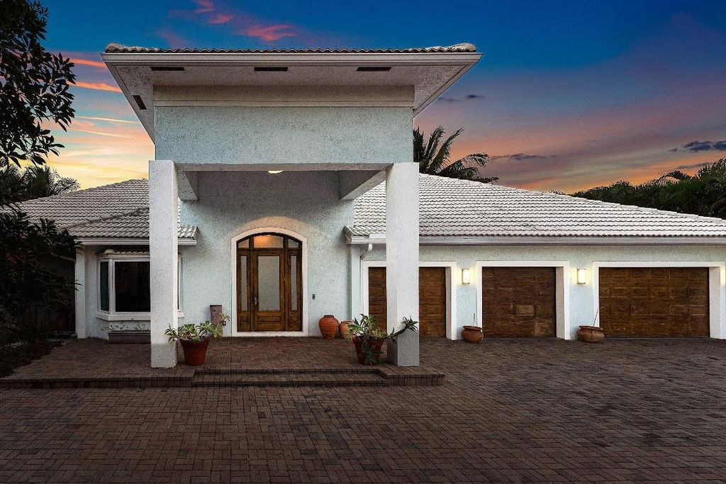 Photo of 2311 NE 47th Street, Lighthouse Point, FL 33064 (MLS # R11158907)