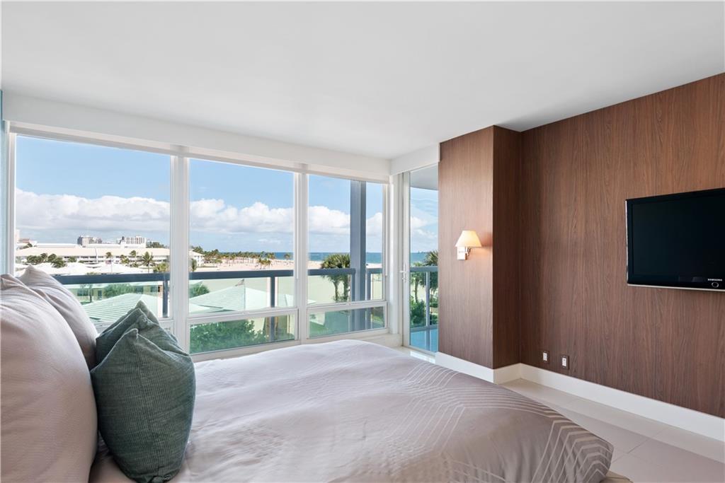 POINT OF AMERICAS I - Residential
