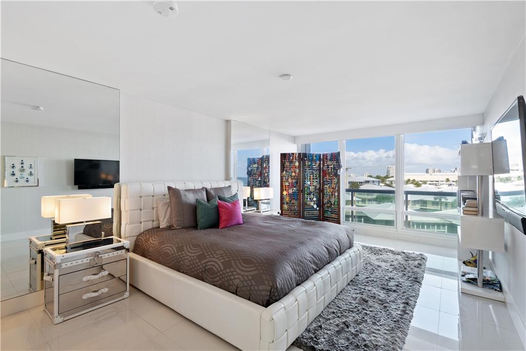 POINT OF AMERICAS I - Residential