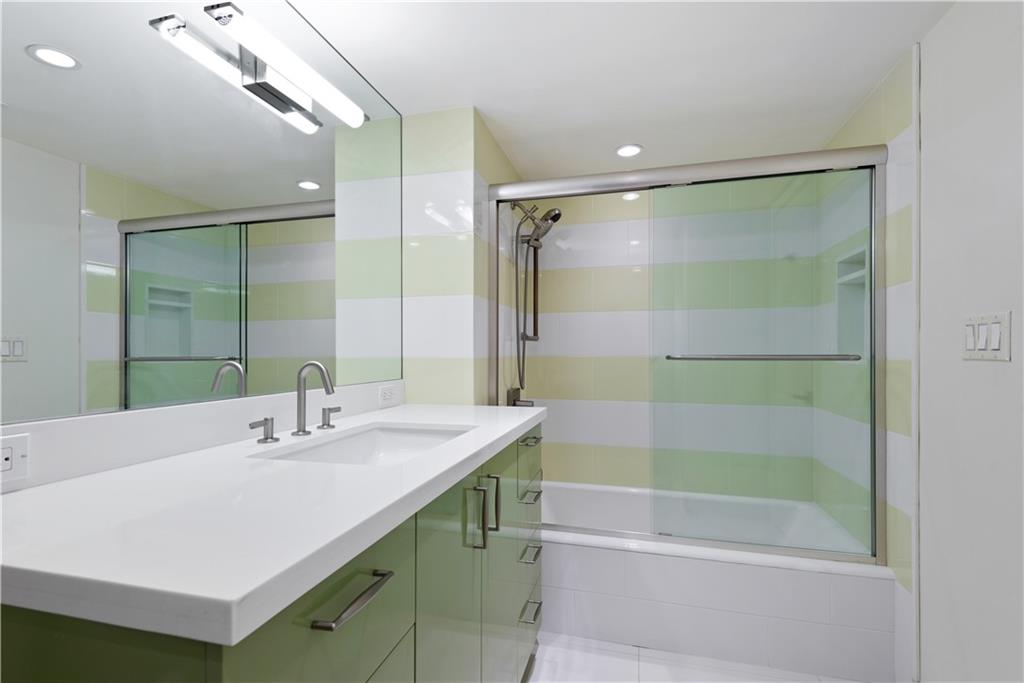 POINT OF AMERICAS I - Residential