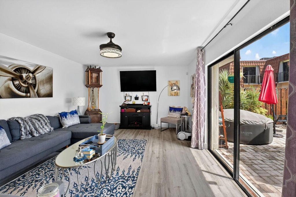 Photo of 3311 Spanish Wells Drive #48-D, Delray Beach, FL 33445 (MLS # R11102339)