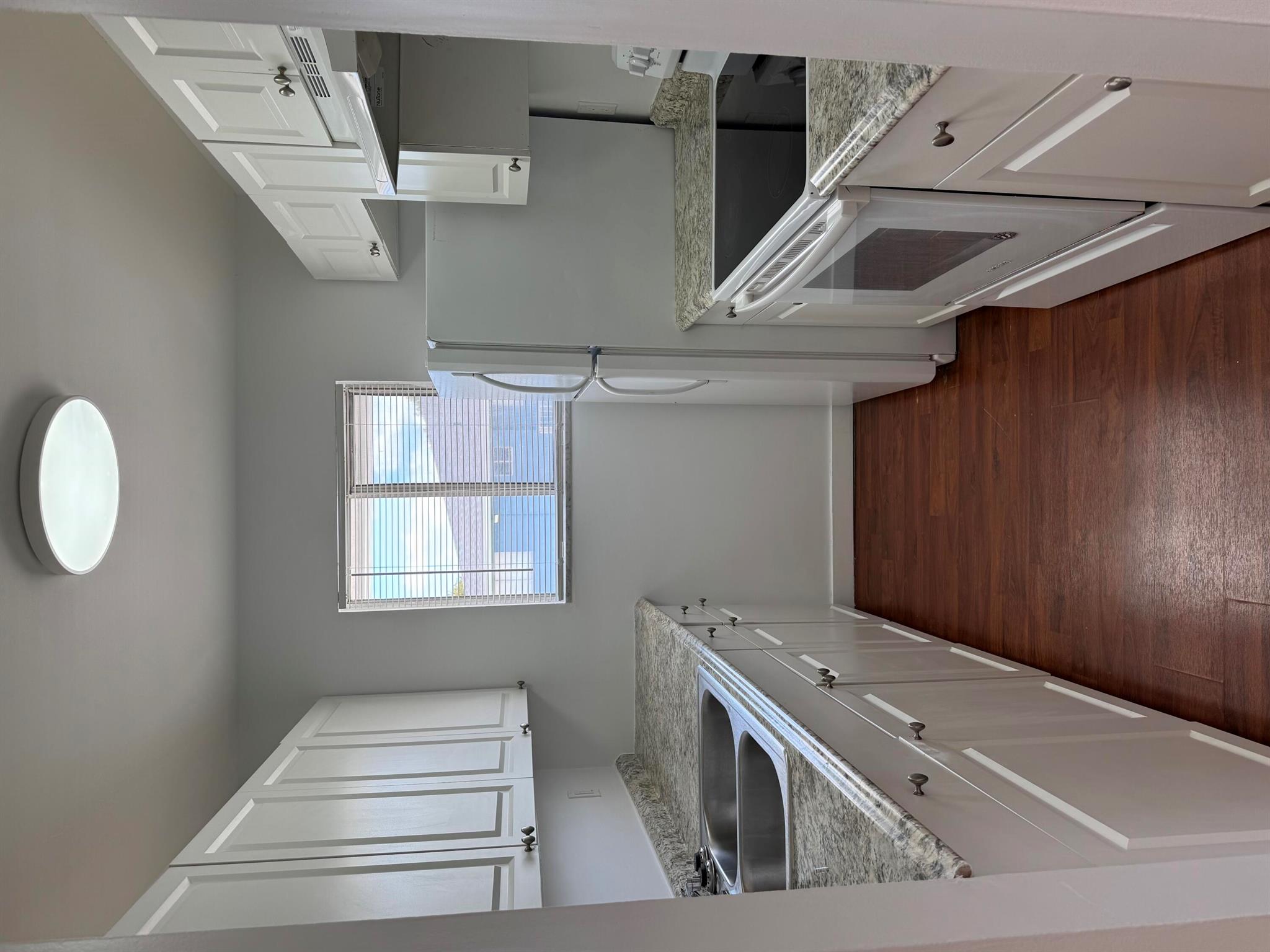 107 E Tiffany Drive 4