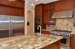 ST ANDREWS COUNTRY CLUB - Residential