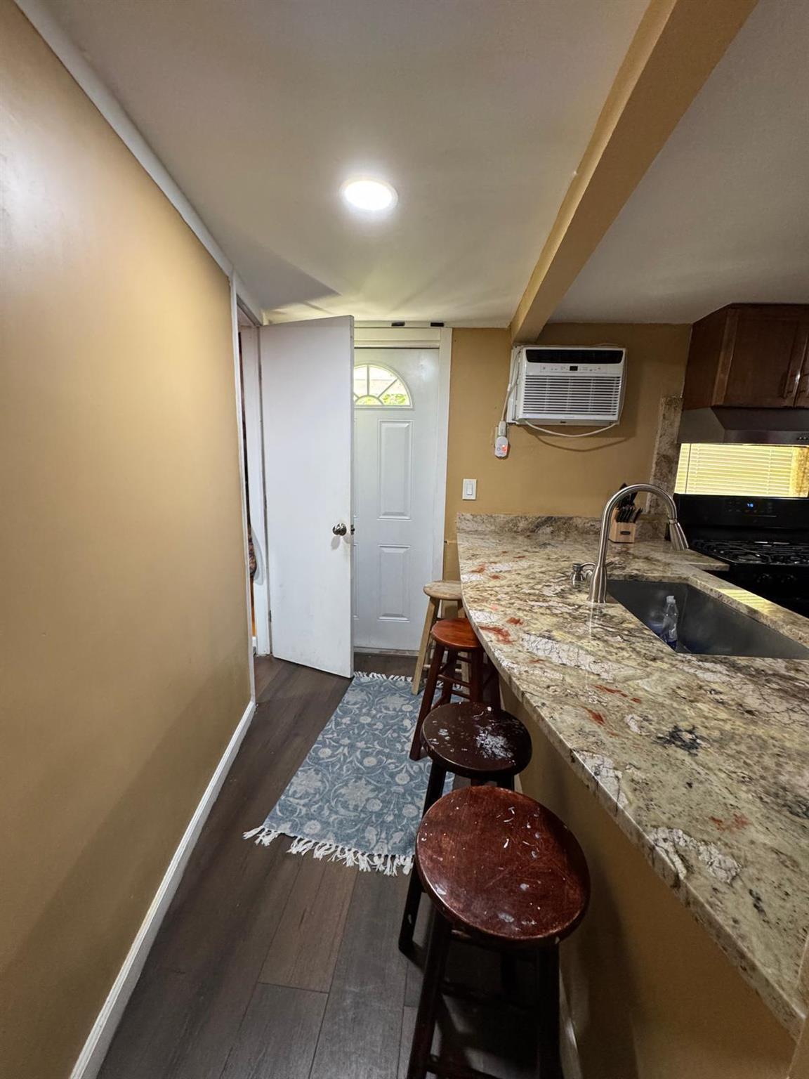 Holiday Plaza - Residential