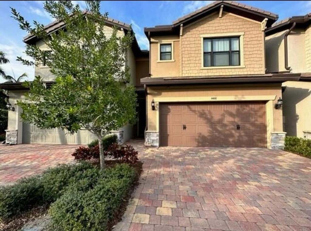 Photo of 4460 San Fratello Circle, Lake Worth, FL 33467 (MLS # R11000571)