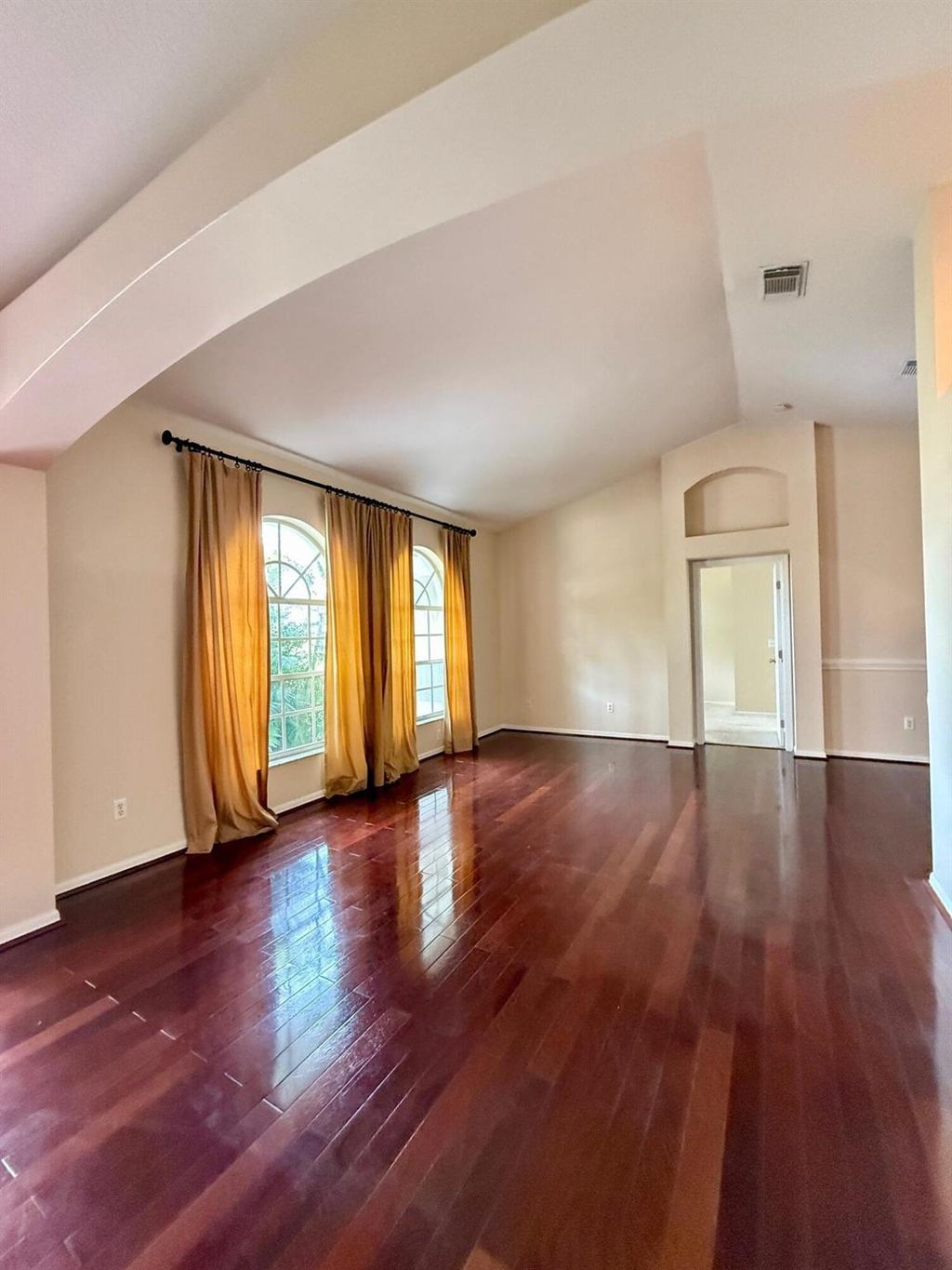 Photo of 722 SE Majestic Terrace, Port St Lucie, FL 34953 (MLS # R11049565)