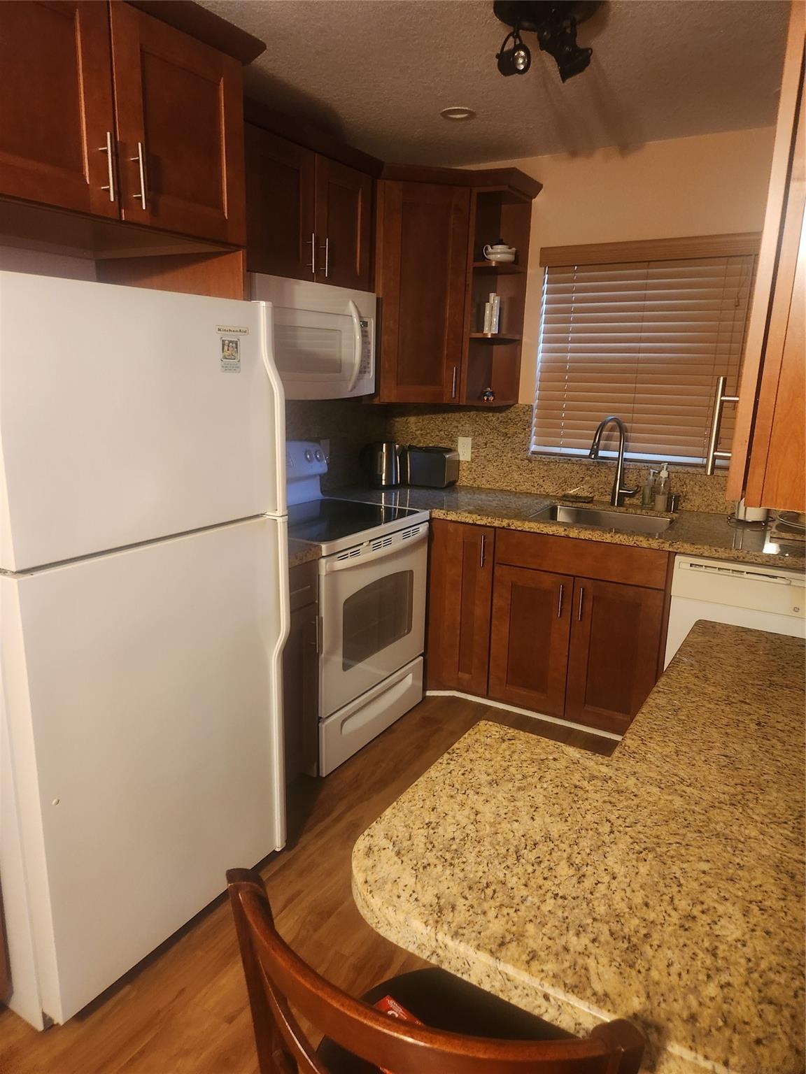 237 Farnham J 237