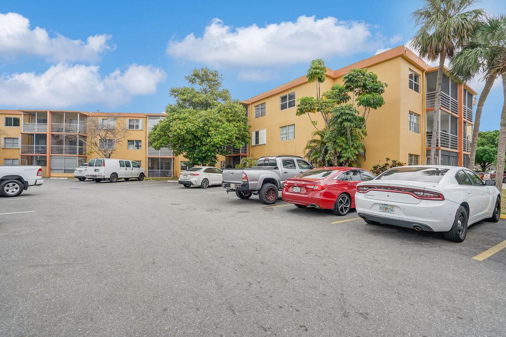 Photo of 4364 NW 9th Avenue #16-3d, Deerfield Beach, FL 33064 (MLS # R11089388)