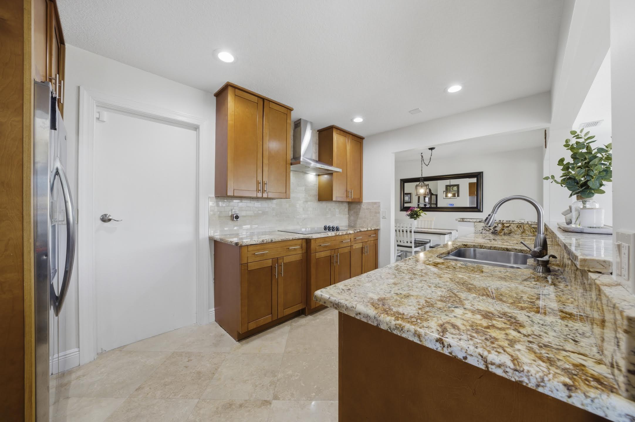 PALM BEACH LEISUREVILLE SEC 7 - Residential