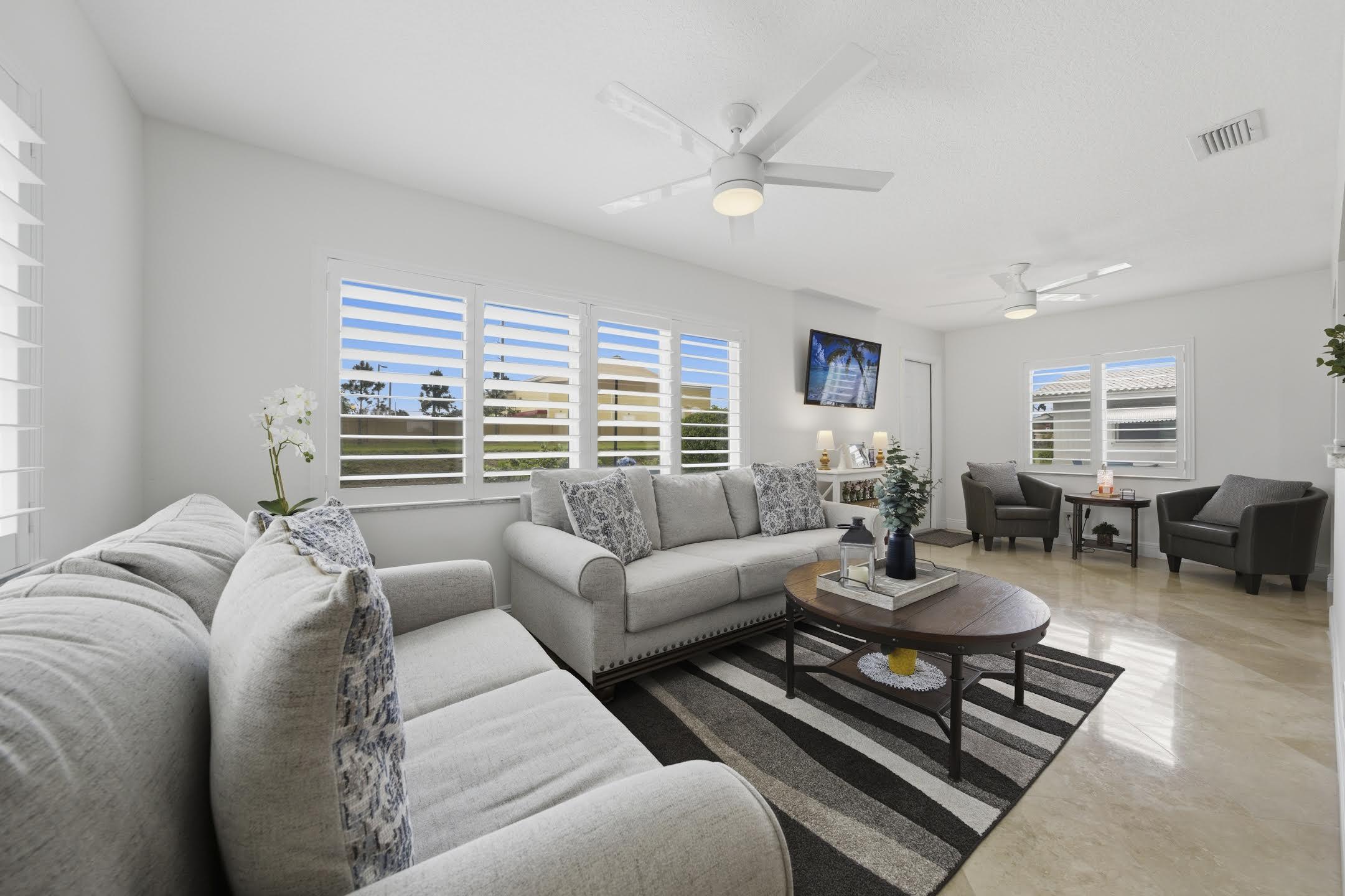 PALM BEACH LEISUREVILLE SEC 7 - Residential