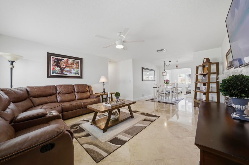 Photo of 2390 SW 14th Avenue, Boynton Beach, FL 33426 (MLS # B26010045)