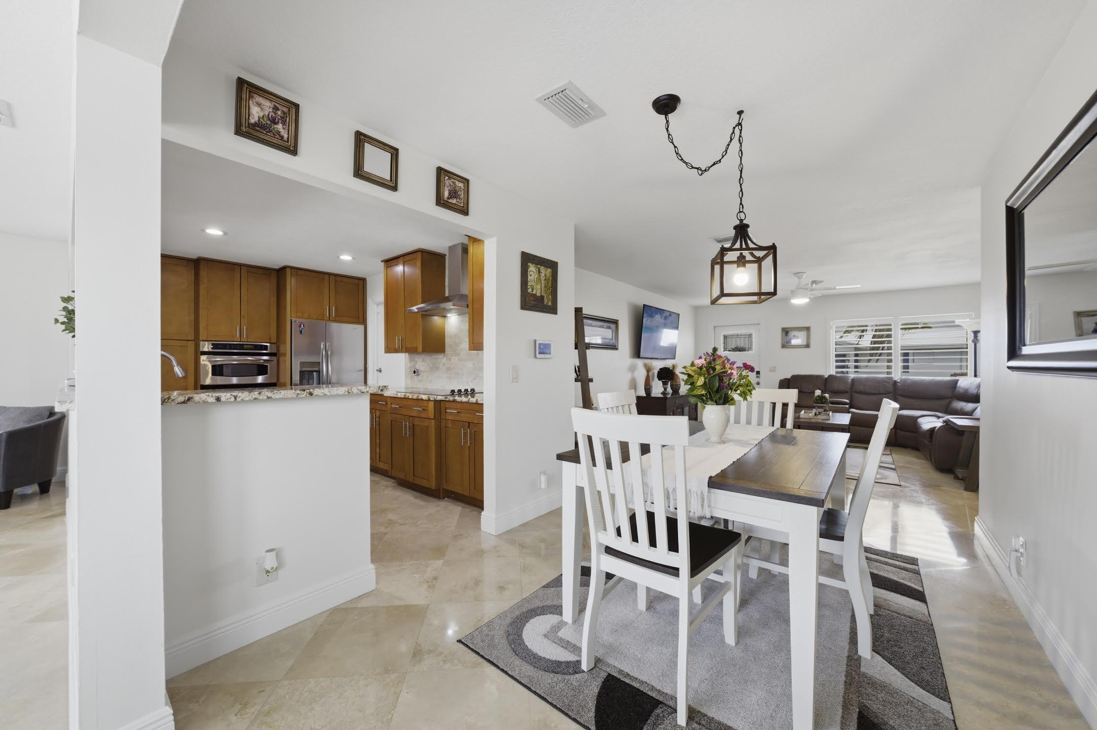 PALM BEACH LEISUREVILLE SEC 7 - Residential