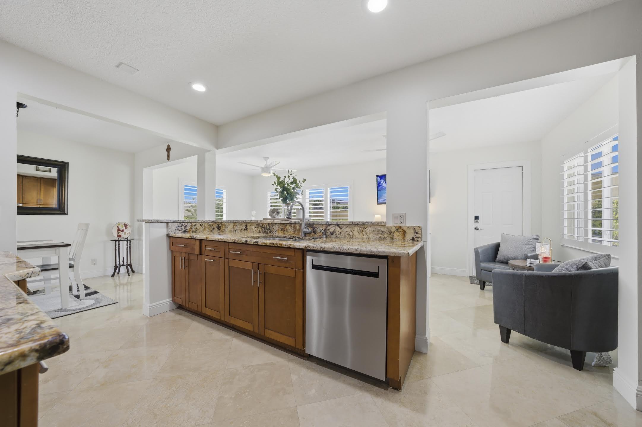 PALM BEACH LEISUREVILLE SEC 7 - Residential