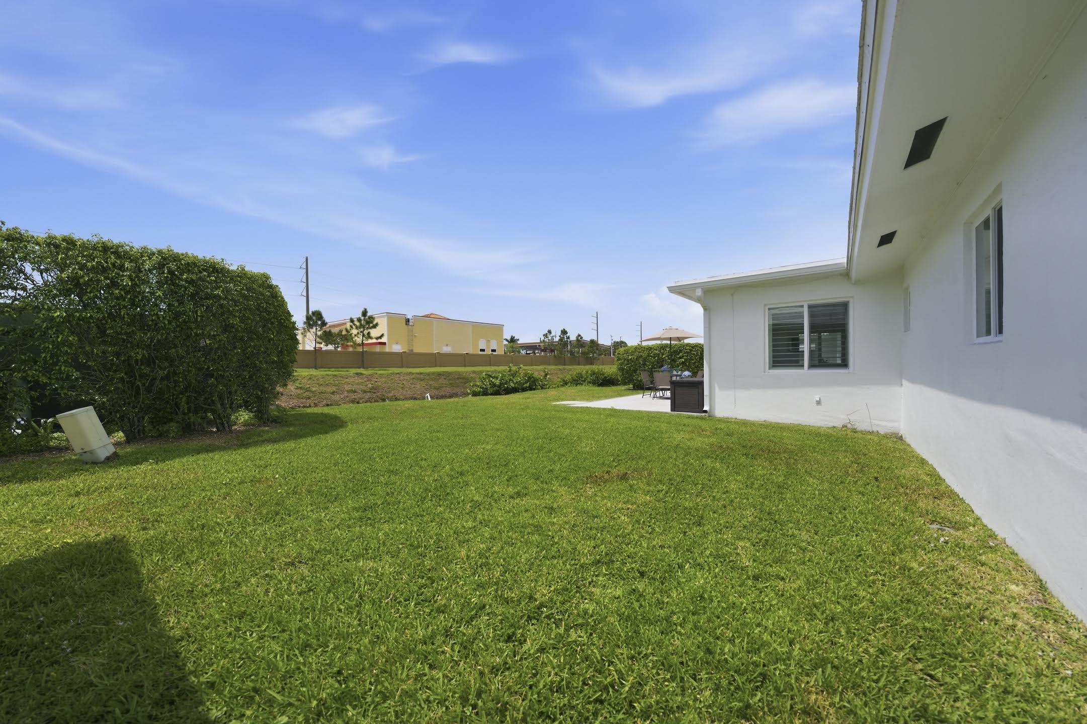 PALM BEACH LEISUREVILLE SEC 7 - Residential