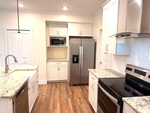 LAKEWOOD PARK UNIT 8 - Residential Lease