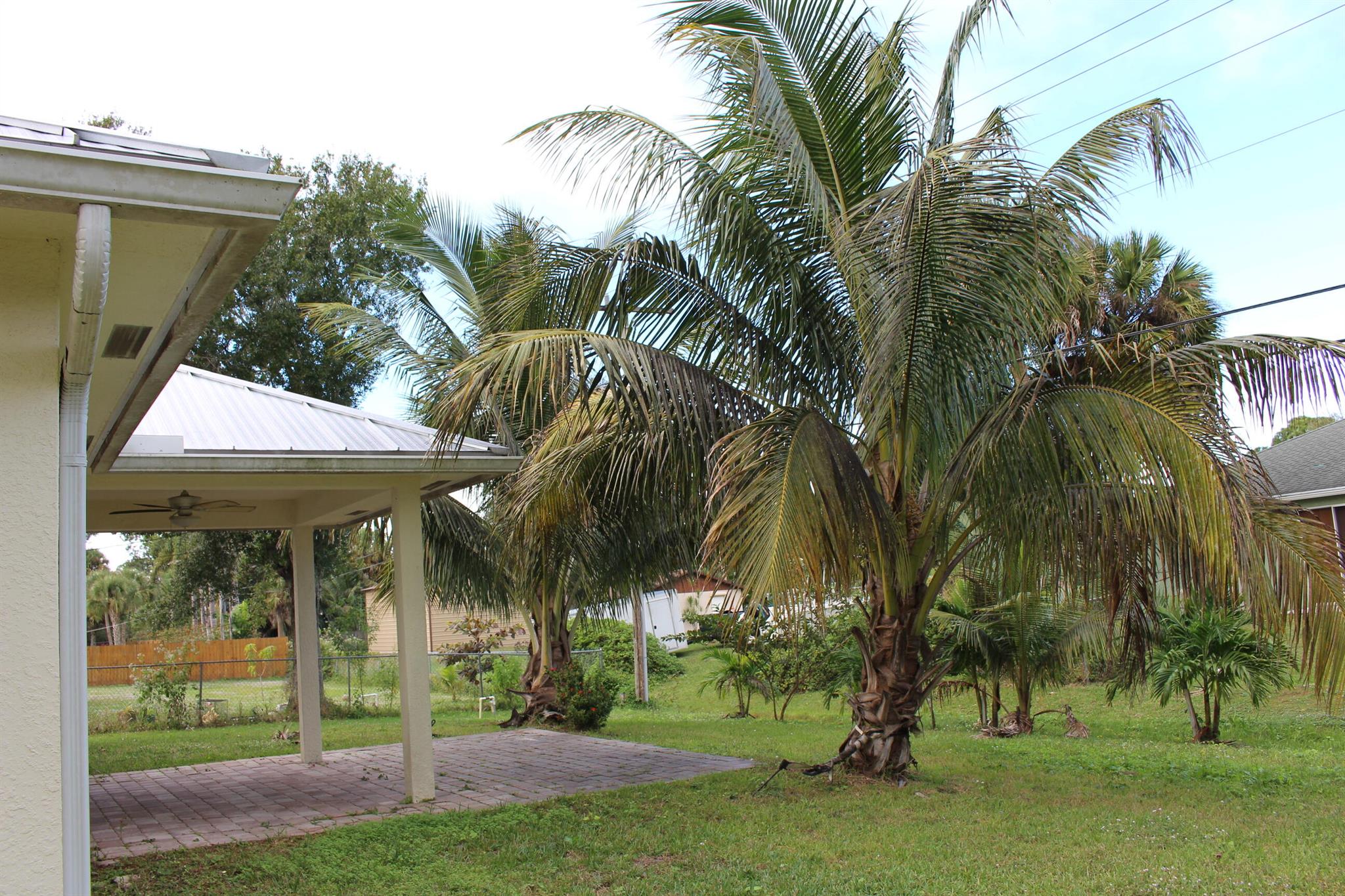 LAKEWOOD PARK UNIT 8 - Residential Lease