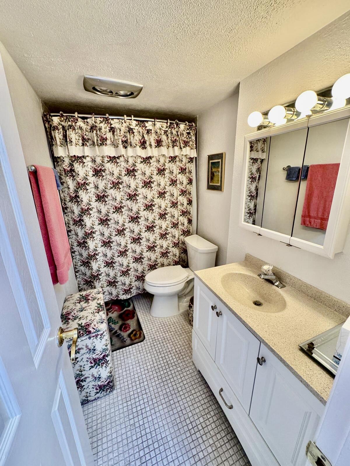 HOLIDAY SPRINGS VILLAGE 2 CONDO - Residential