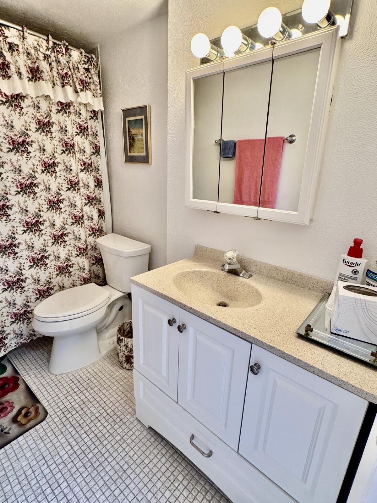 HOLIDAY SPRINGS VILLAGE 2 CONDO - Residential