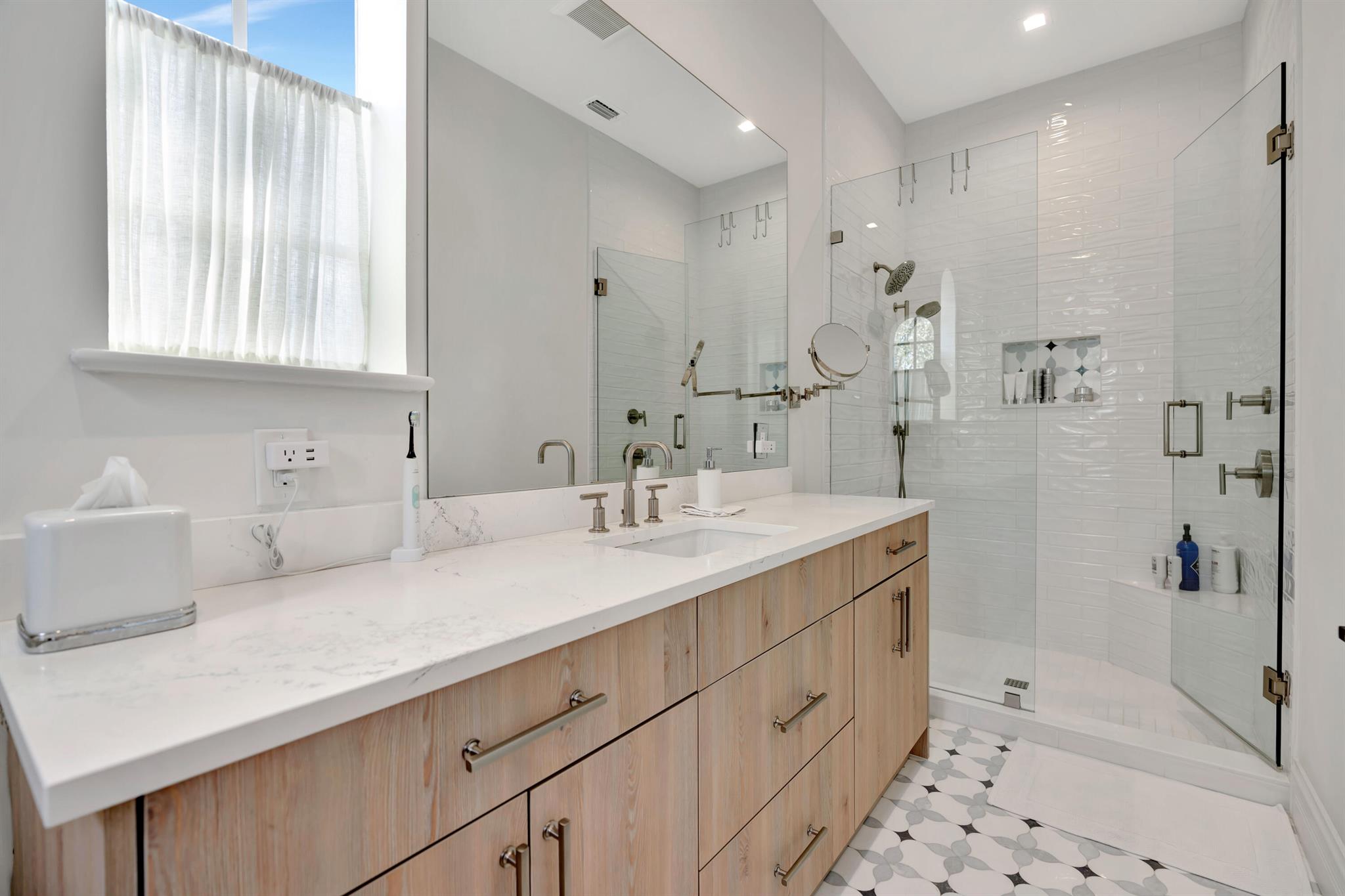 OLD PALM 2 - Residential