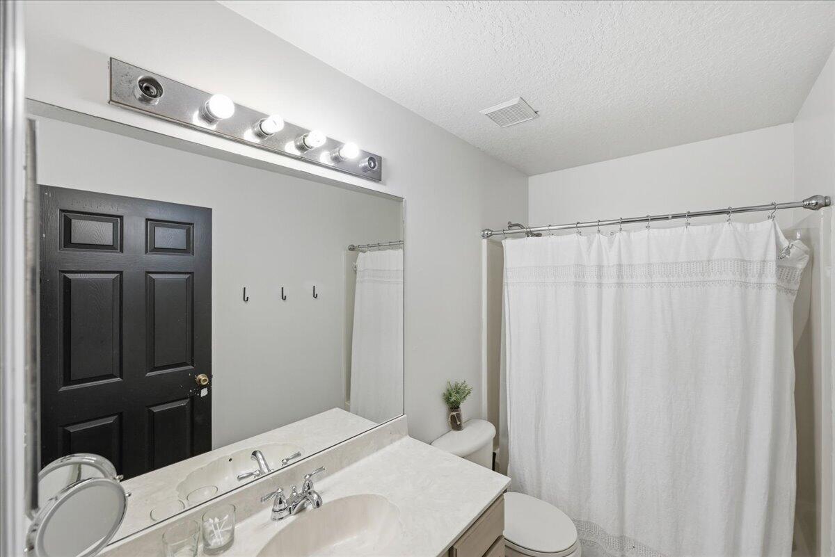 PORT ST LUCIE SECTION 48 1ST REPLAT - Residential