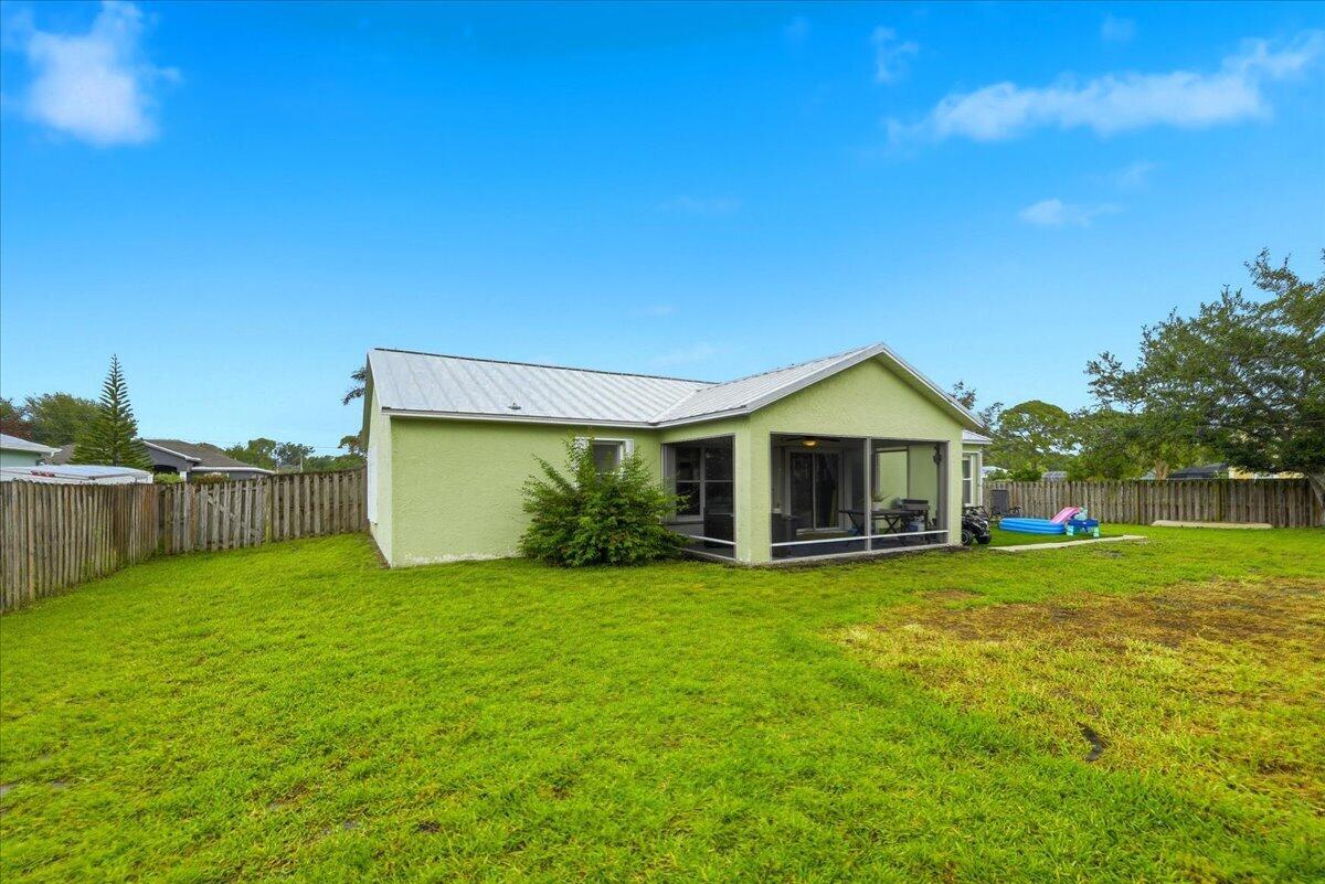 PORT ST LUCIE SECTION 48 1ST REPLAT - Residential