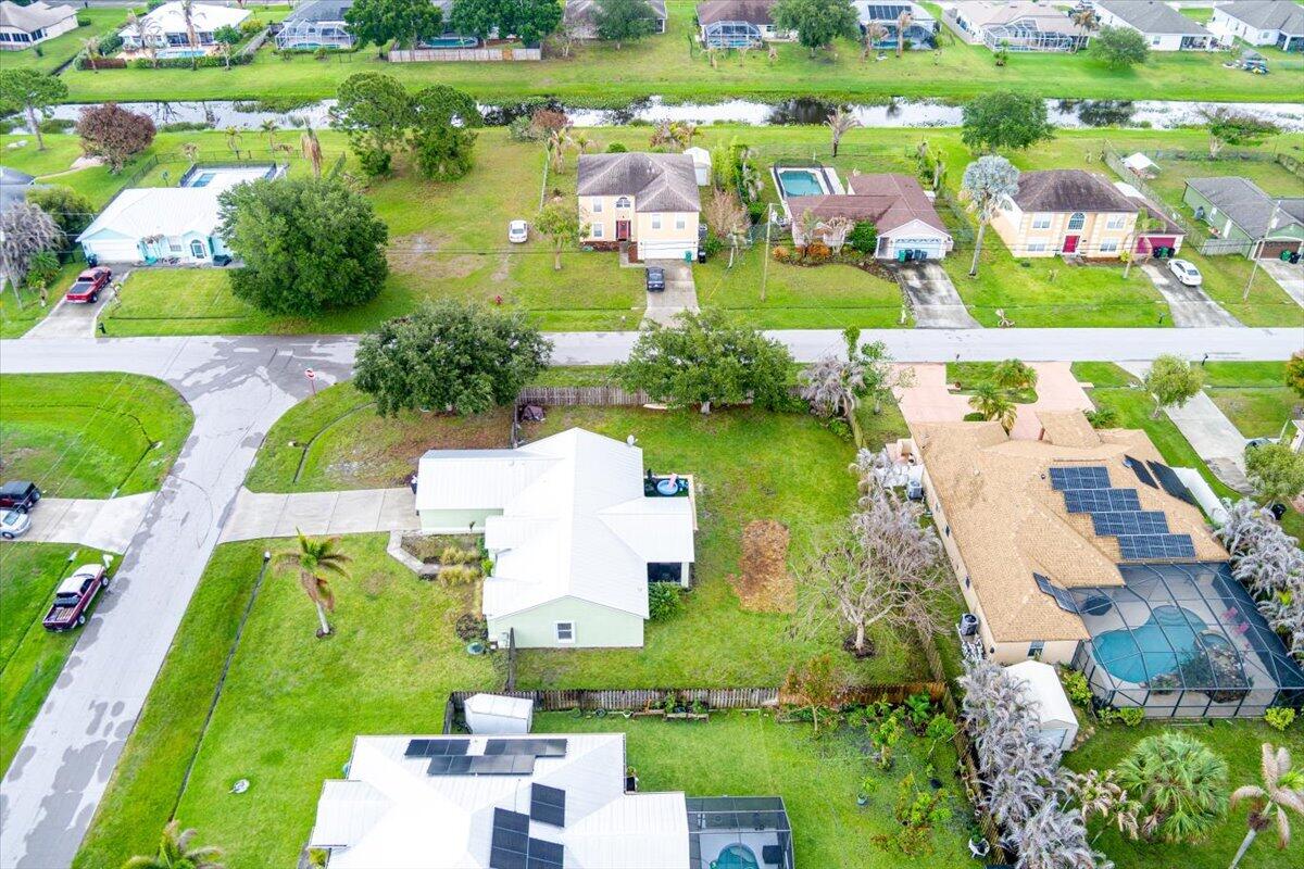PORT ST LUCIE SECTION 48 1ST REPLAT - Residential