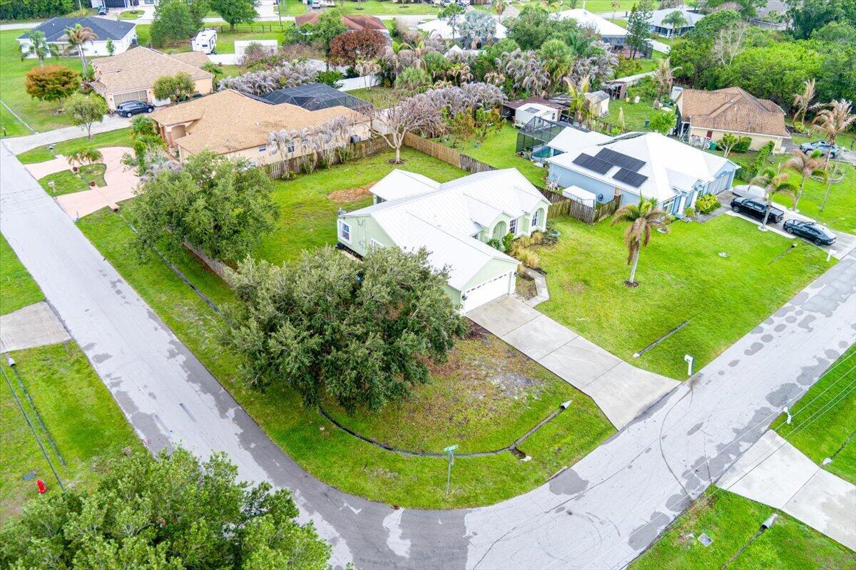 PORT ST LUCIE SECTION 48 1ST REPLAT - Residential