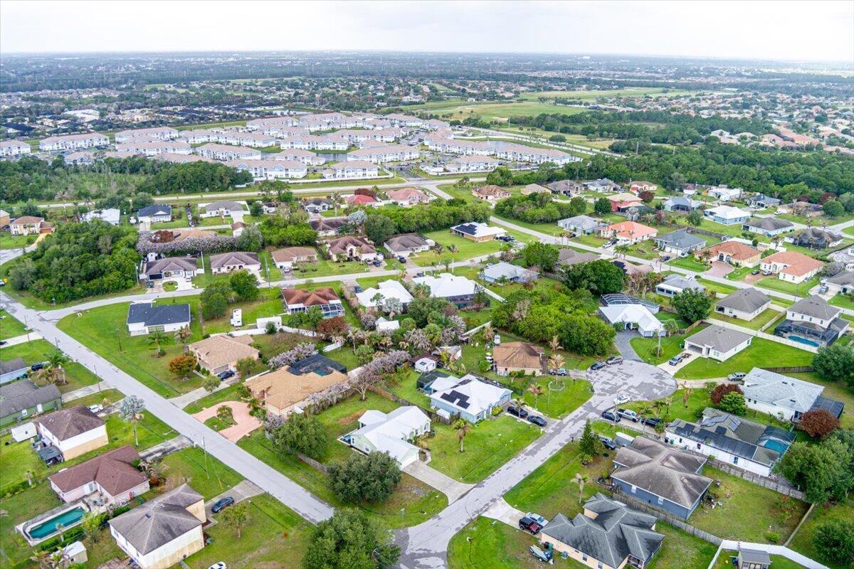 PORT ST LUCIE SECTION 48 1ST REPLAT - Residential