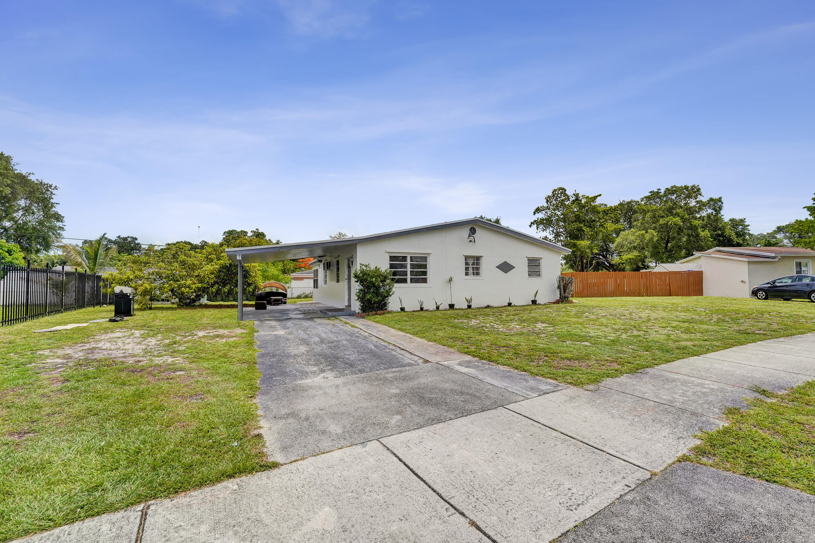 LAKE FOREST SEC 4 - Residential
