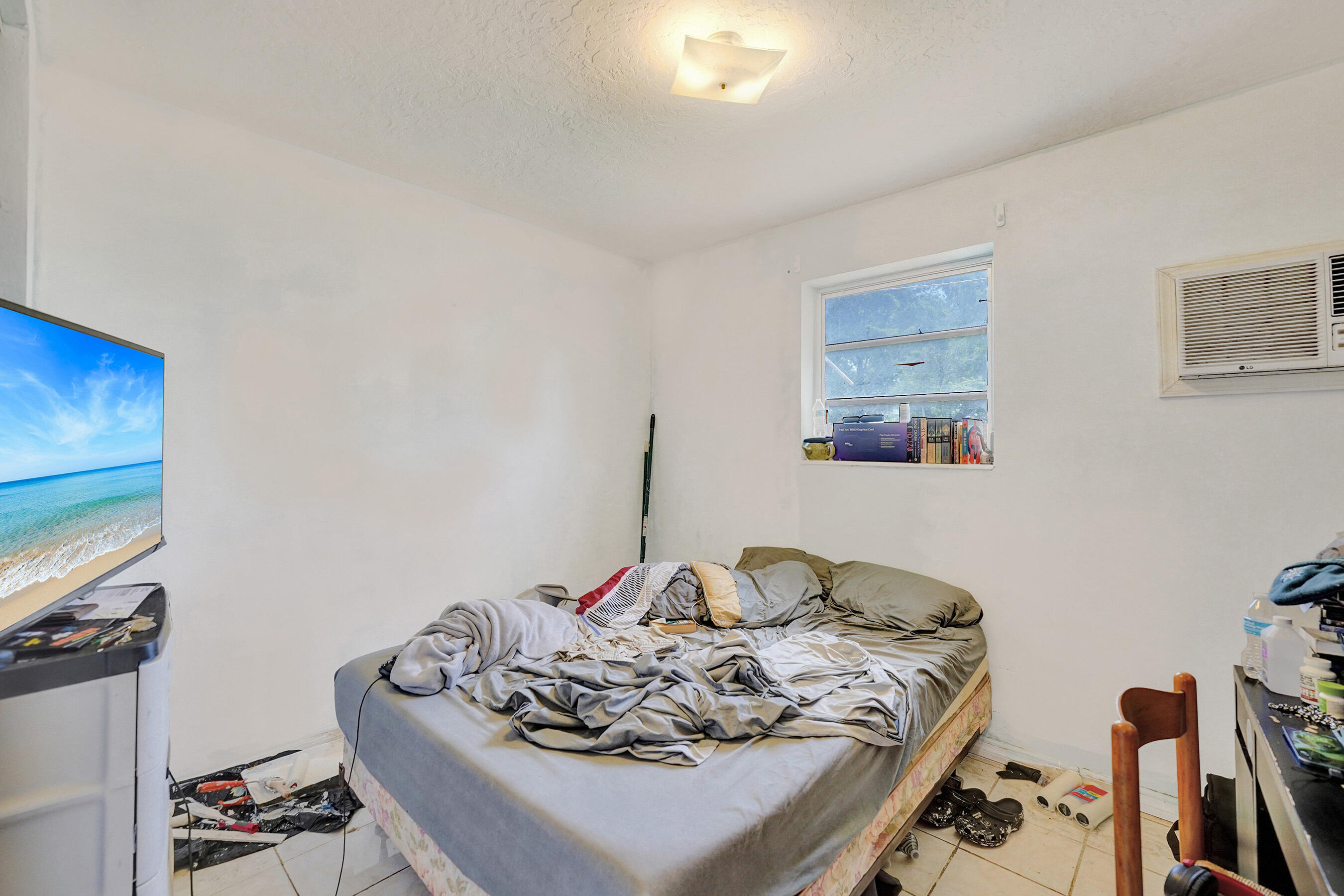LAKE FOREST SEC 4 - Residential