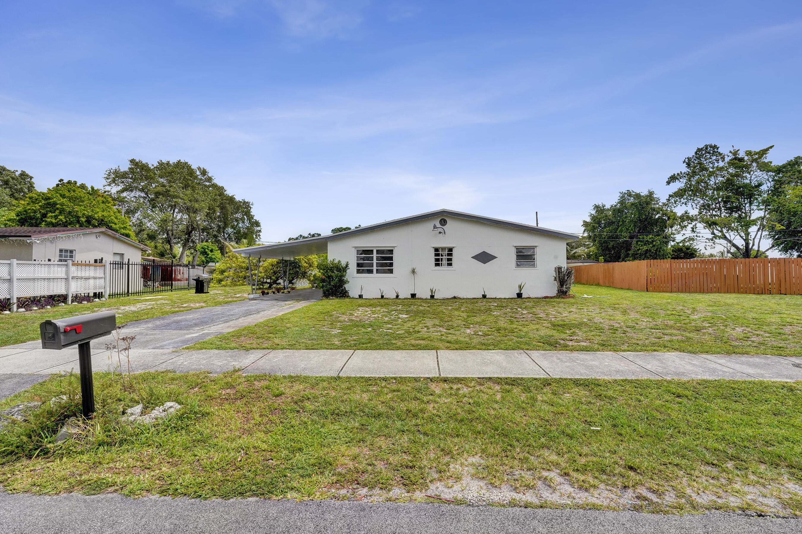 4111 SW 32nd Drive