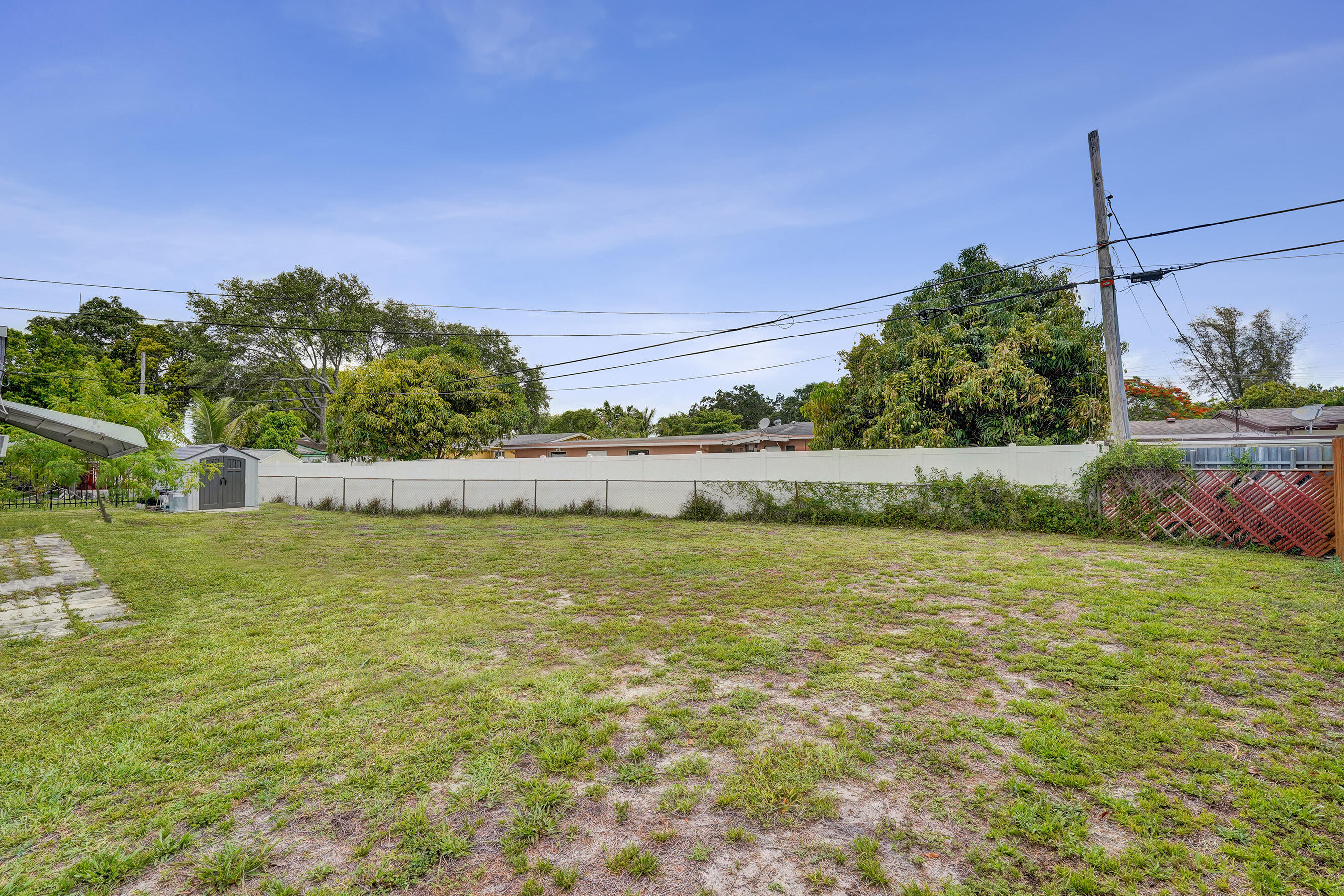 LAKE FOREST SEC 4 - Residential