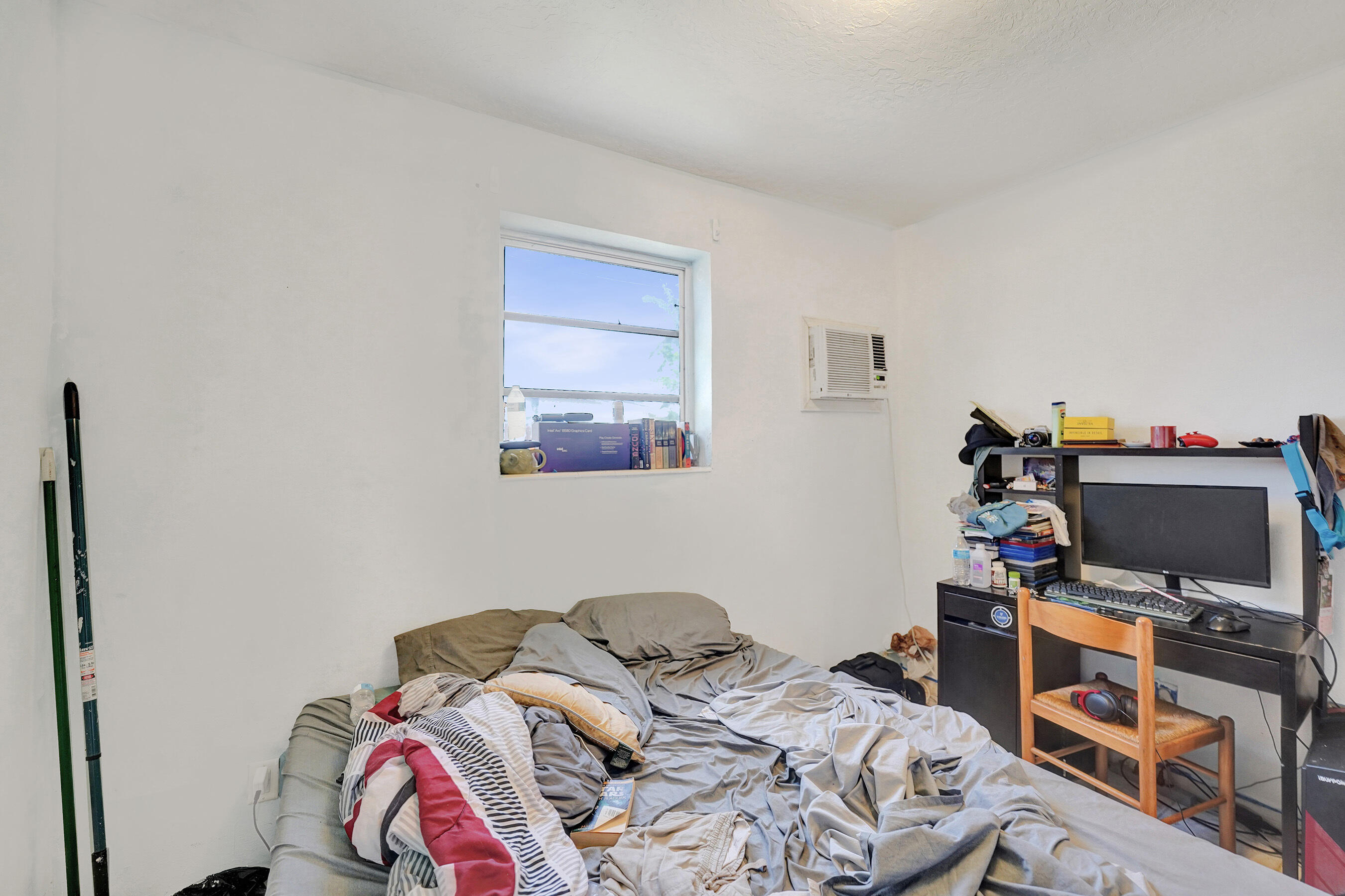 LAKE FOREST SEC 4 - Residential
