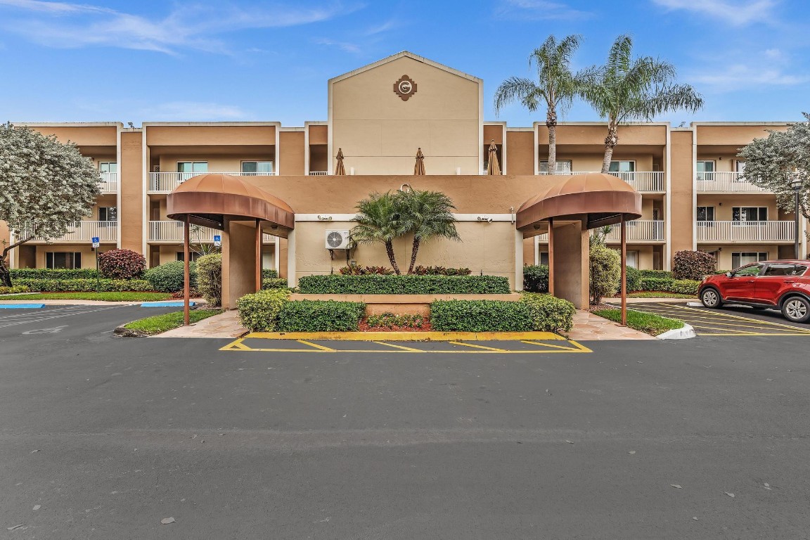 7438 N Devon Drive 212