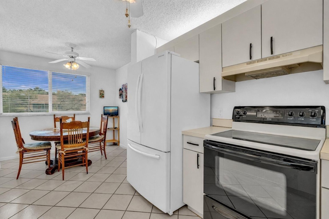 7438 N Devon Drive 212